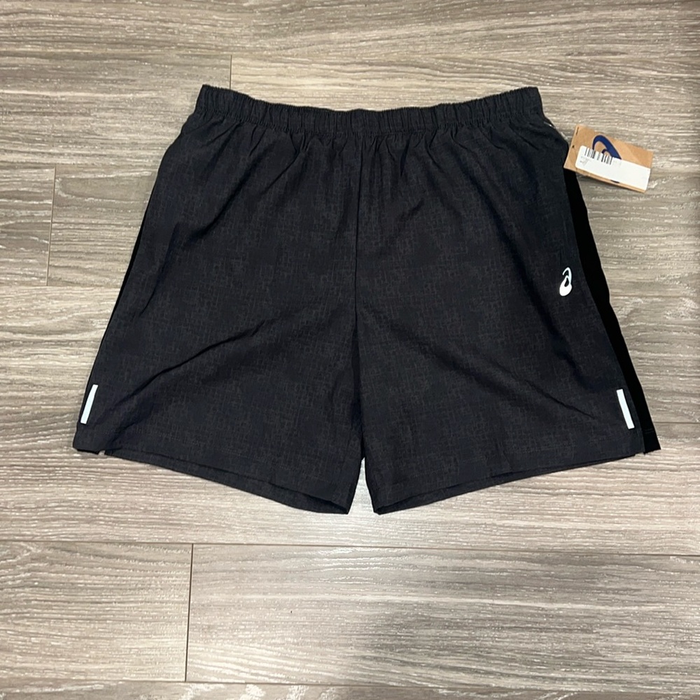 Asics shorts. Size L. NWT